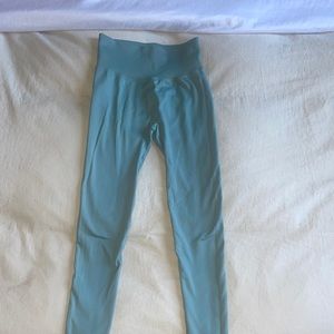 🍑 SCRUNCHED BOOTY LEGGINGS 🍑